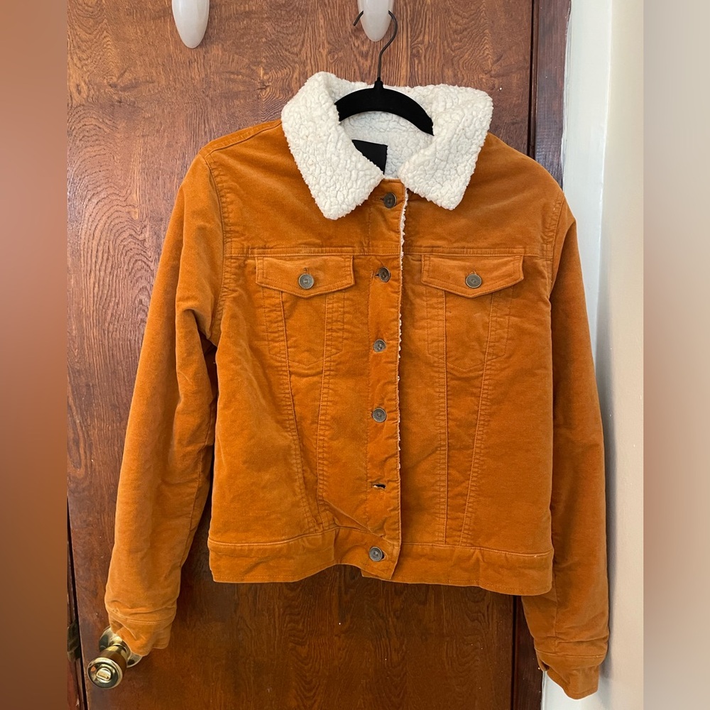 Women's Corduroy Jacket with Sherpa Lining